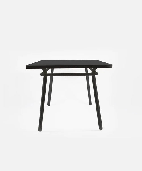 A600 Dining Tables by Maiori